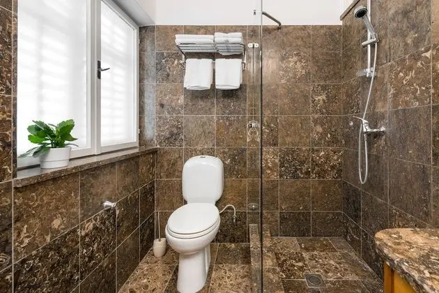 Standard Tek Büyük Yataklı Oda, Bahçe Manzaralı