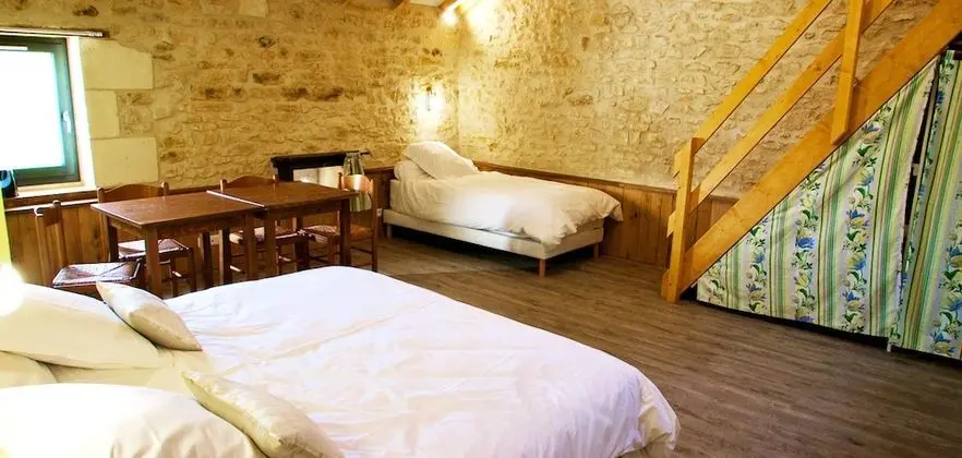 Family Oda, Birden Çok Yatak, Özel Banyo, Park Manzaralı (Chambre du Pigeonnier ou du Prunier)