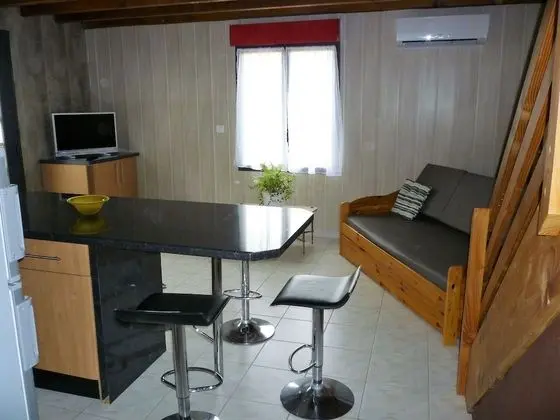 Family Stüdyo, 2 Yatak Odası, Küçük Mutfak, Bahçe Manzaralı (Gite des Vendangeurs)