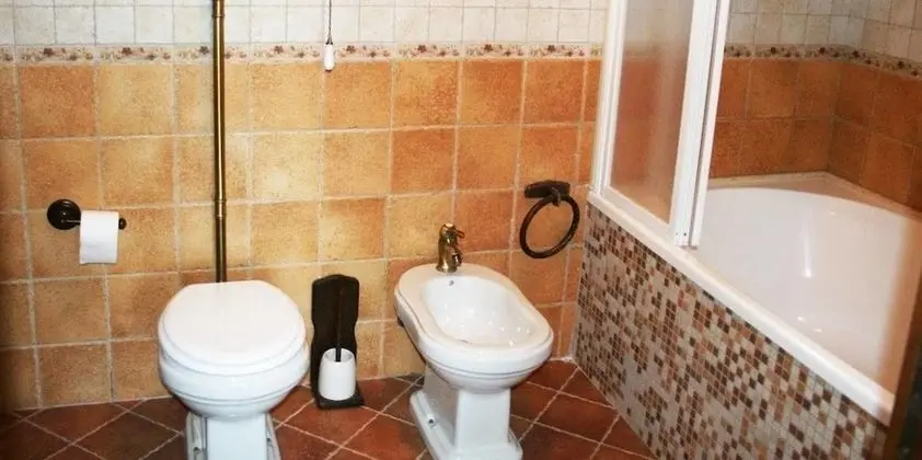 Üç Kişilik Oda, Havuz Manzaralı