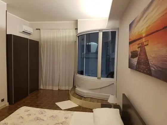 Deluxe Tek Büyük Yataklı Oda, Jakuzi