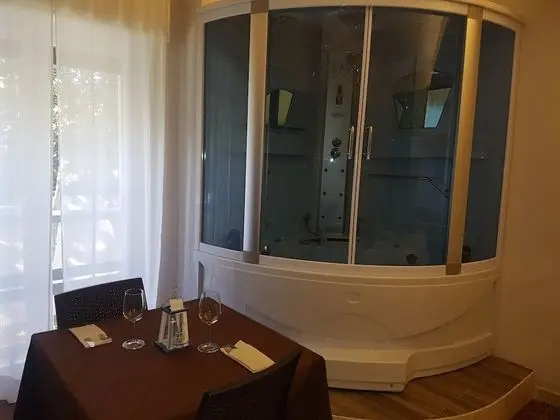 Deluxe Tek Büyük Yataklı Oda, Jakuzi