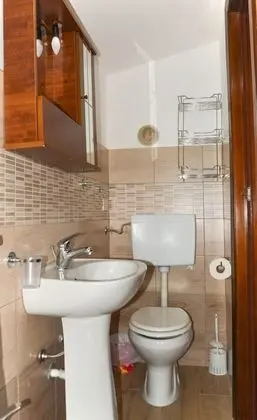Tek Büyük Yataklı Oda, Banyolu/Duşlu