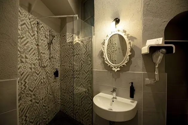 Deluxe Üç Kişilik Oda
