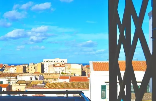 Senior Tek Büyük Yataklı Oda, 1 En Büyük (King) Boy Yatak, Banyolu/Duşlu, Deniz Manzaralı