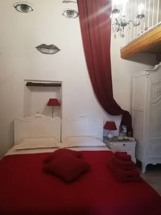 Family Oda, Avlu Manzaralı (Armonia)