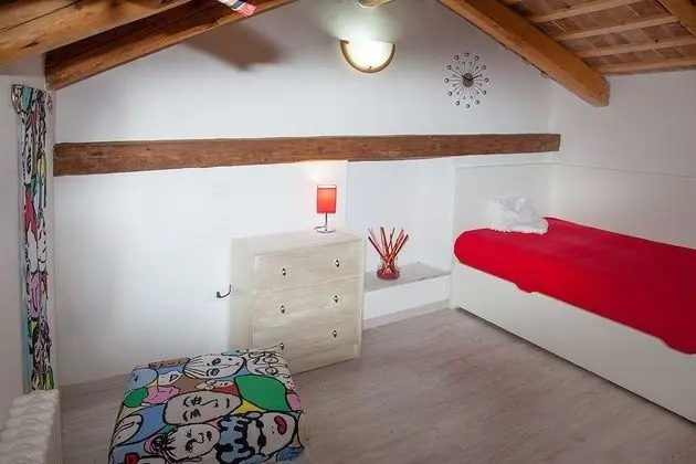 Family Oda, Avlu Manzaralı (Armonia)