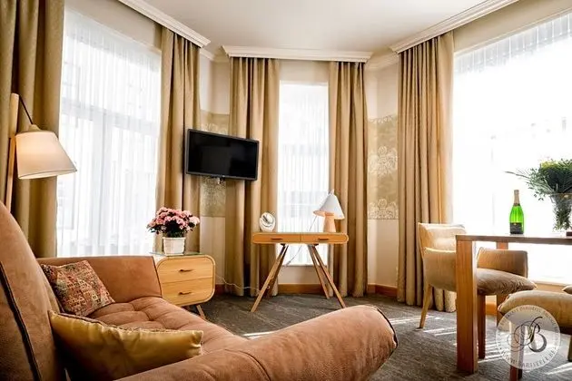 Romantic Süit, 1 Büyük (Queen) Boy Yatak