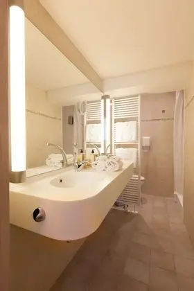 Romantic Süit, 1 Büyük (Queen) Boy Yatak