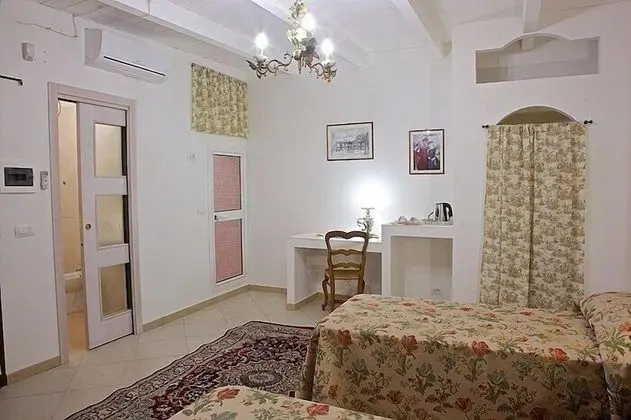 Üç Kişilik Oda