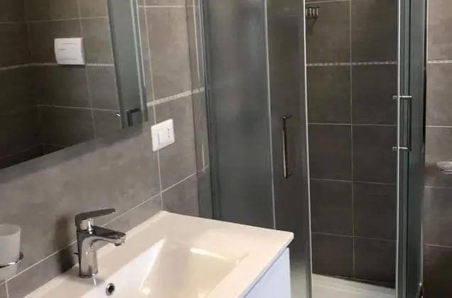 Tek Büyük veya İki Ayrı Yataklı Oda, Özel Banyo (L'Emigrante)