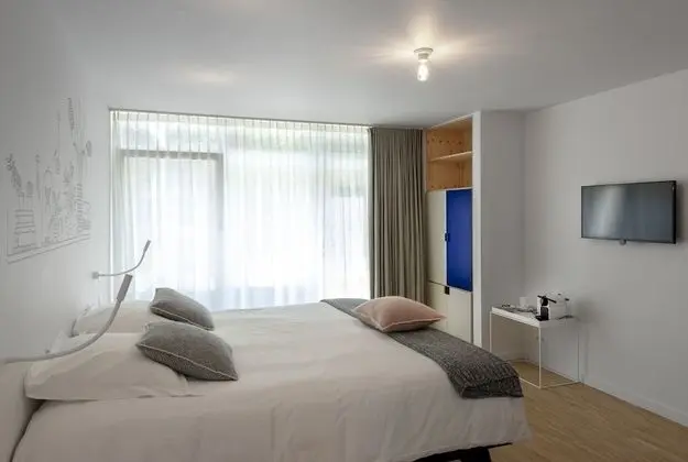 Family Oda, Teras (Riet)