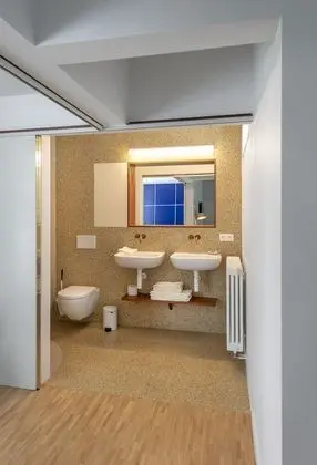 Family Oda, Teras (Riet)