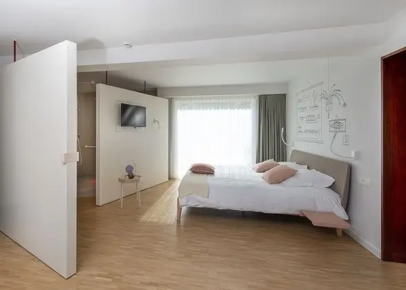 Tek Büyük Yataklı Oda, 1 En Büyük (King) Boy Yatak, Engellilere Uygun, Zemin Kat (Haven)