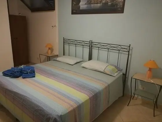 Tek Büyük veya İki Ayrı Yataklı Oda, Bahçe Manzaralı