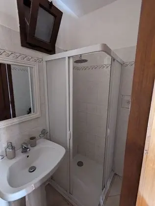 Tek Büyük veya İki Ayrı Yataklı Oda, Bahçe Manzaralı