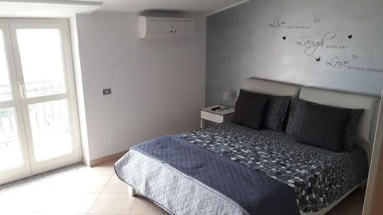 Tek Büyük Yataklı Oda, Banyolu/Duşlu, Deniz Manzaralı