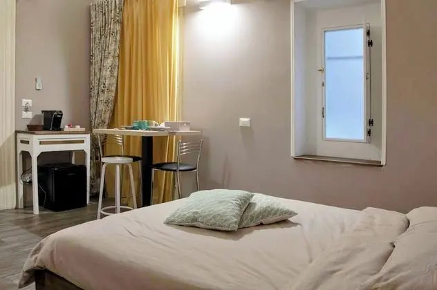 Comfort Tek Büyük Yataklı Oda, Birden Çok Yatak (2 Adults + 1 Child)
