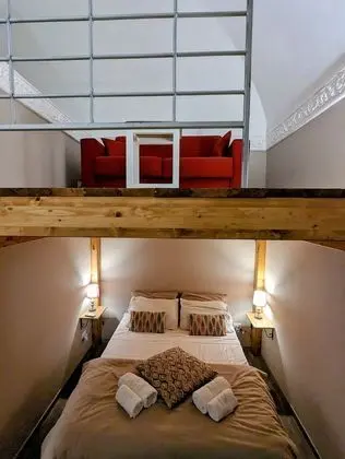 Deluxe Apart Daire, 1 Büyük (Queen) Boy Yatak ve Çekyat, Küçük Mutfak, Asma Kat (2 Adults + 1 Child)
