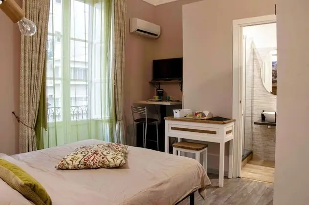 Tek Büyük veya İki Ayrı Yataklı Oda, Balkon