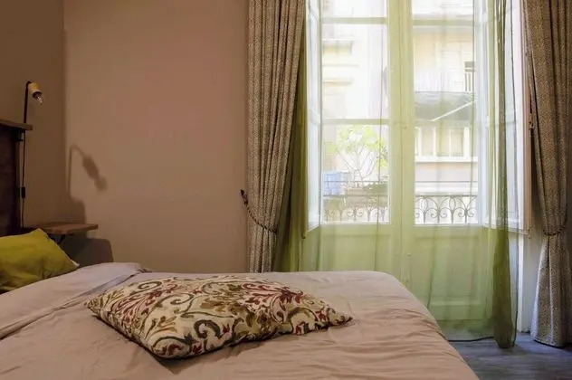 Tek Büyük veya İki Ayrı Yataklı Oda, Balkon