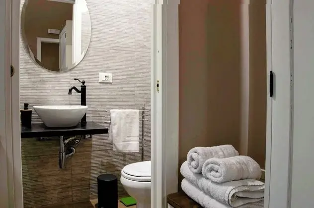 Tek Büyük veya İki Ayrı Yataklı Oda, Balkon