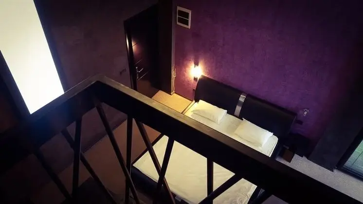 Comfort Dört Kişilik Oda, Sigara İçilebilir