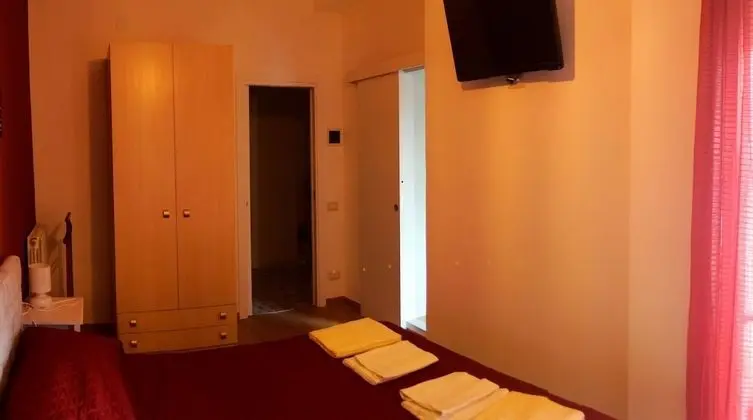 Classic Tek Büyük Yataklı Oda, Balkon, Şehir Manzaralı (Teatro)