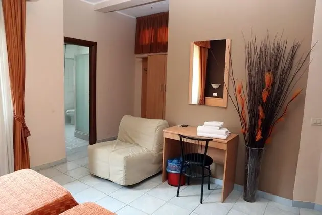 Tek Büyük veya İki Ayrı Yataklı Oda