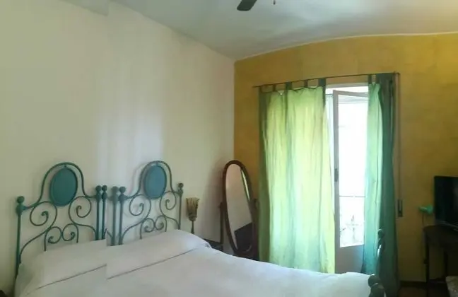 Tek Büyük Yataklı Oda, Banyolu/Duşlu