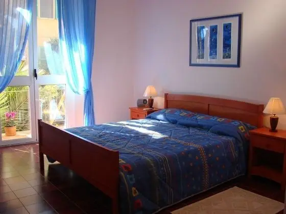 Tek Büyük Yataklı Oda, Ortak Banyo