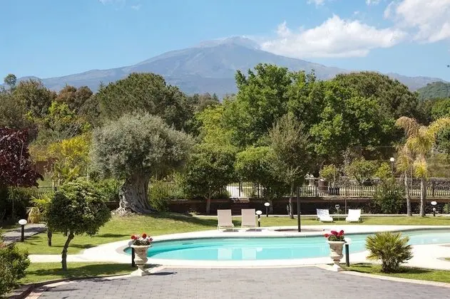 Classic Tek Büyük Yataklı Oda, 1 Yatak Odası, Veranda, Havuz Manzaralı