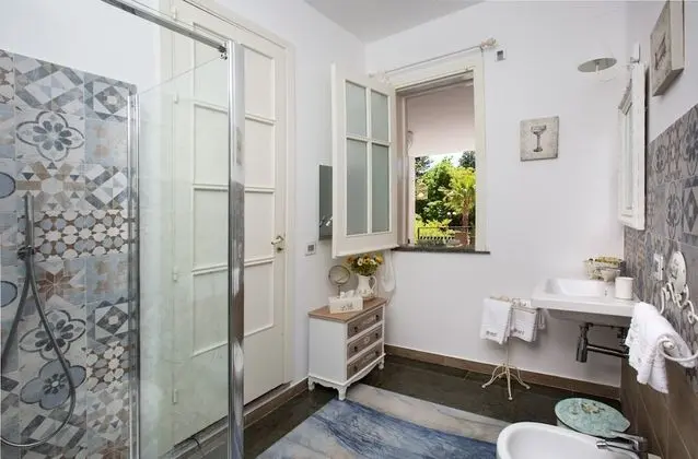 Classic Tek Büyük Yataklı Oda, 1 Yatak Odası, Veranda, Havuz Manzaralı