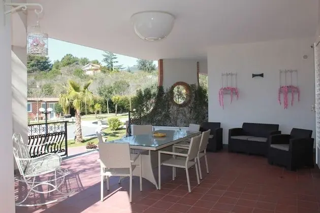 Classic Tek Büyük Yataklı Oda, 1 Yatak Odası, Veranda, Havuz Manzaralı