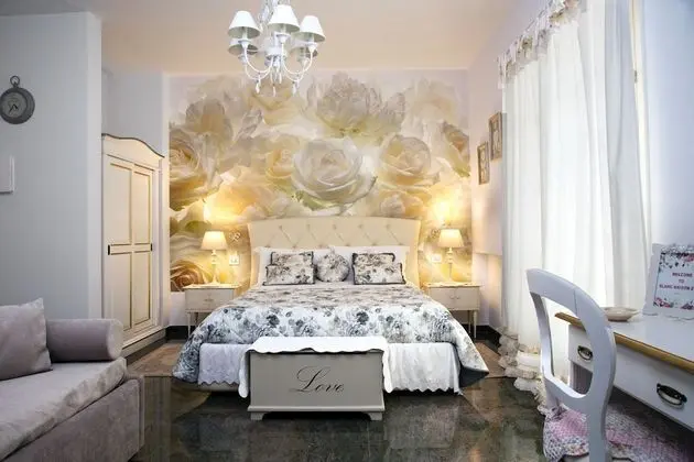 Luxury Üç Kişilik Oda, Veranda, Havuz Manzaralı