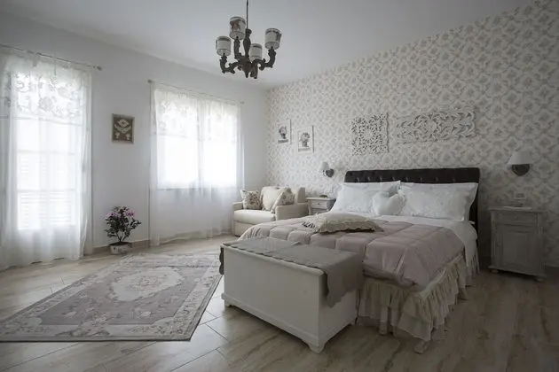 Superior Üç Kişilik Oda, Balkon, Havuz Manzaralı