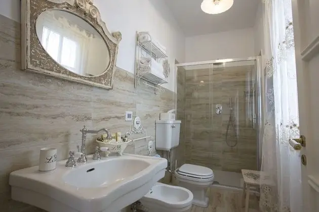 Superior Üç Kişilik Oda, Balkon, Havuz Manzaralı