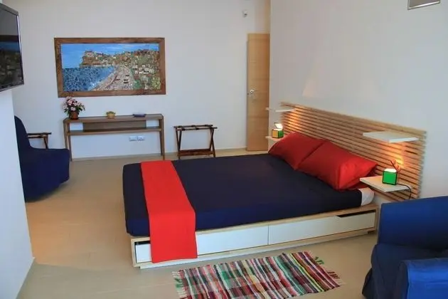 Tek Büyük veya İki Ayrı Yataklı Oda, Deniz Manzaralı
