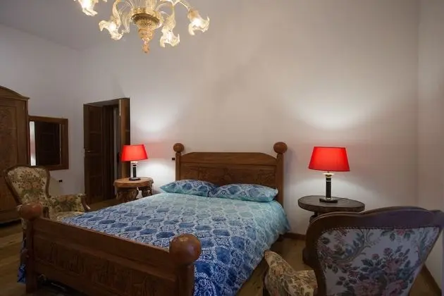 Basic Tek Büyük Yataklı Oda