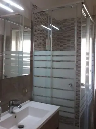 Üç Kişilik Oda, Özel Banyo