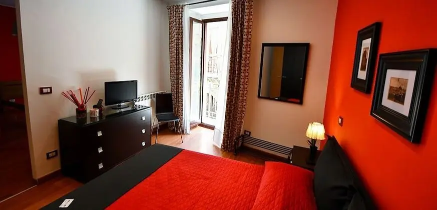 Dört Kişilik Oda, Şehir Manzaralı (Rossa)