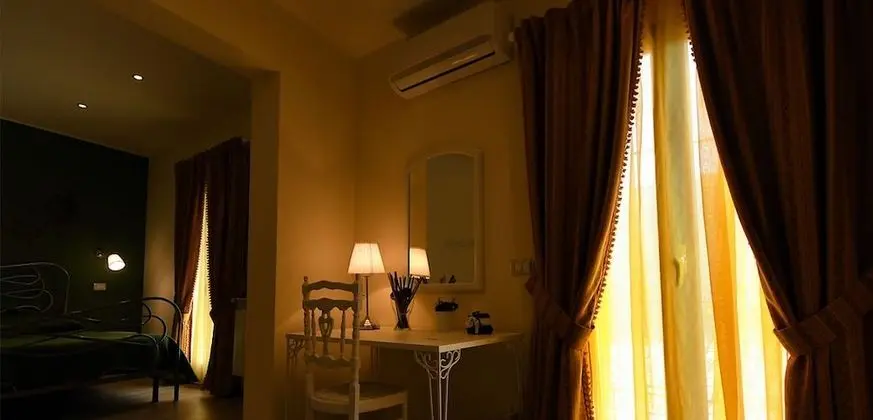 Üç Kişilik Oda, Şehir Manzaralı (Verde)