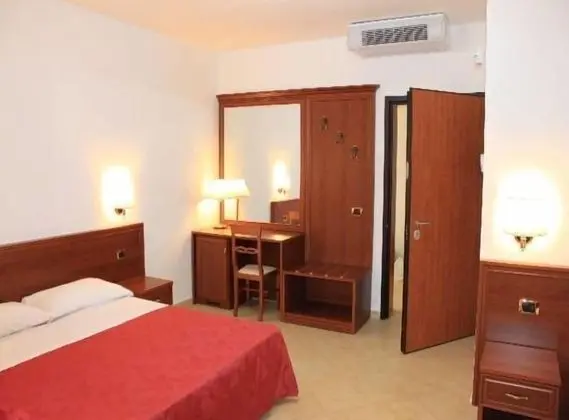Comfort Dört Kişilik Oda