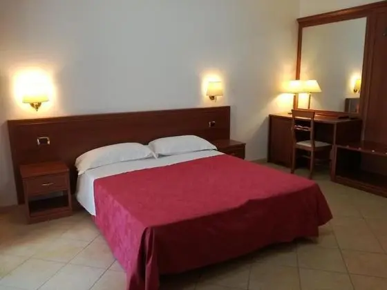 Comfort Tek Büyük Yataklı Oda
