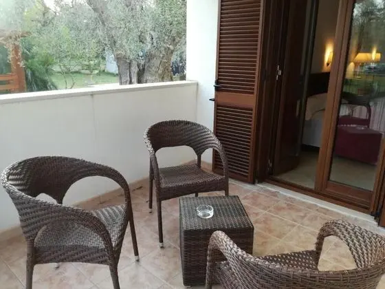 Comfort Tek Büyük Yataklı Oda