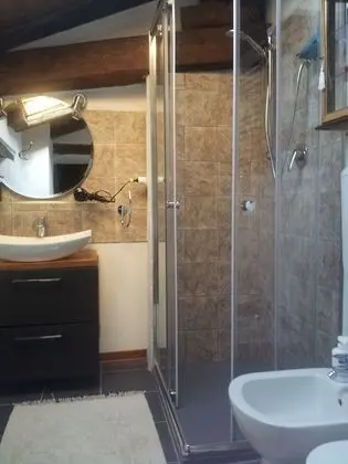 Comfort Tek Büyük Yataklı Oda, Özel Banyo, Bahçe Manzaralı