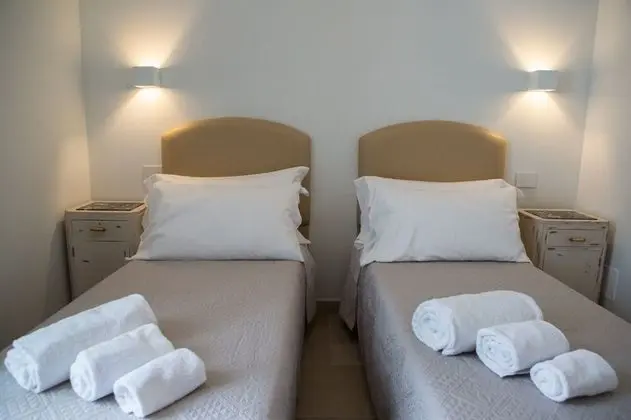 Tek Büyük veya İki Ayrı Yataklı Oda