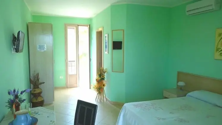 Tek Büyük Yataklı Oda, Balkon