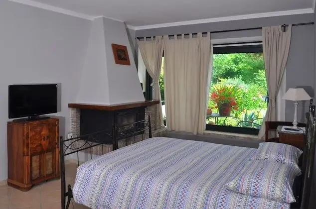 Dört Kişilik Oda, Bahçe Manzaralı