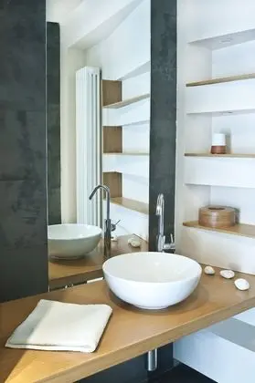 Dört Kişilik Oda, Bahçe Manzaralı